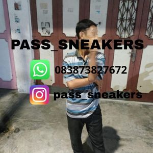 pass sneakers