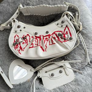 Mels Preloved