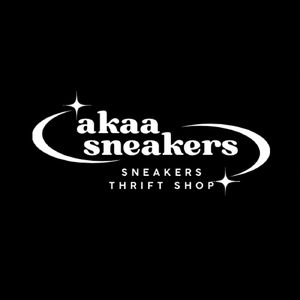 akaasneakers