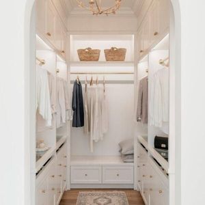 Sinthalfzi Closet