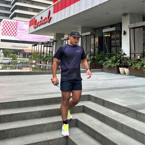 Shandy M