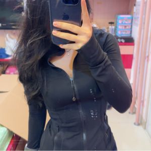 Ayumi LA