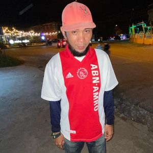 OUTFIT BRANDED ORIGINAL