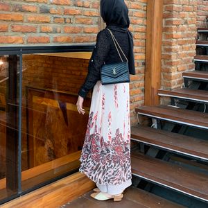 Alvina Aghnia
