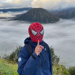 Rizky R