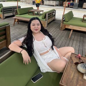 Trashy Kimi Preloved