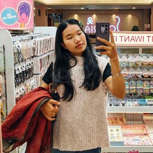 Gresia Tri Putri