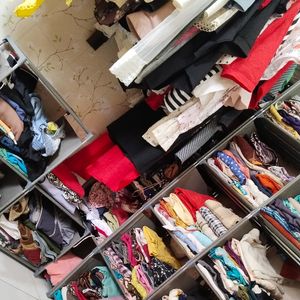 Gyna clothing