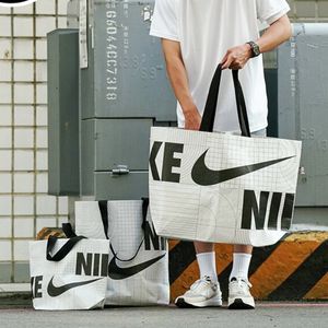 Exclusive Market