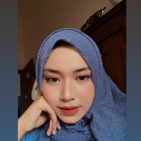 Melenia Warna Putri