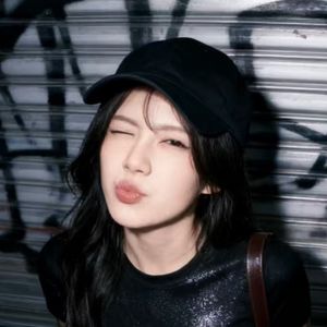 Mia Hapsari