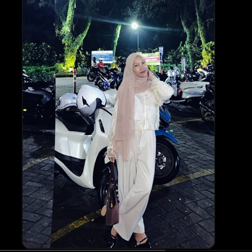 Ayu N Thrift