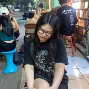 Aulia W