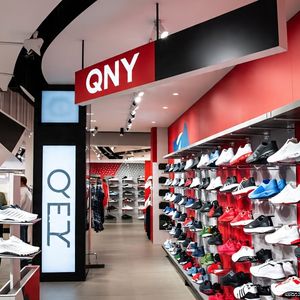 QNY Sneakers