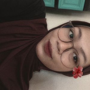 Zeni Almunawaroh
