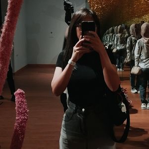 Dewi Lestari
