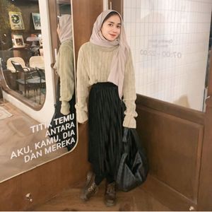 Apriani pemilia