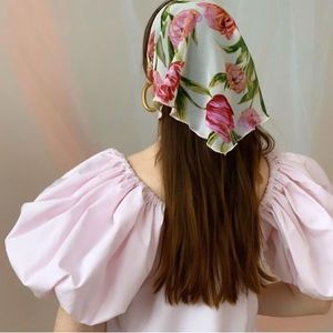 Pepperz Scarves Rooms