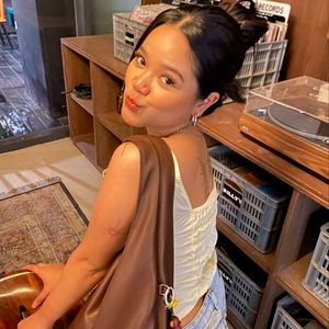 amarsya pratiwi