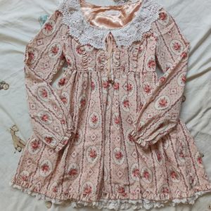 Poetry in Clothes Thrift store